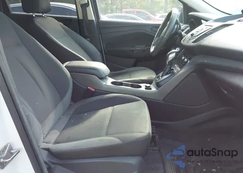 2013 Ford Escape S from USA, damaged, VIN 1FMCU0F70DUA35606